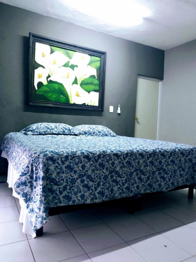 Casa Ixchel - 450M To Downtown, Wifi, Hot Water, Ac Hotell Valladolid  Exteriör bild